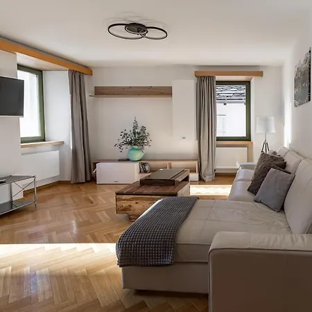 Bernina Home, Bed & Breakfast * Poschiavo