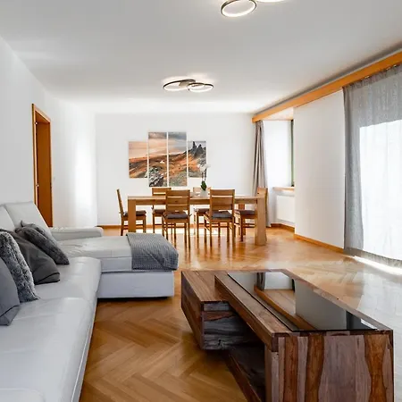 Apartmán Bernina Home, Bed & Breakfast Poschiavo