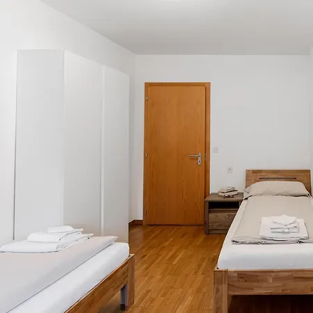 Bernina Home, Bed & Breakfast Apartment Poschiavo